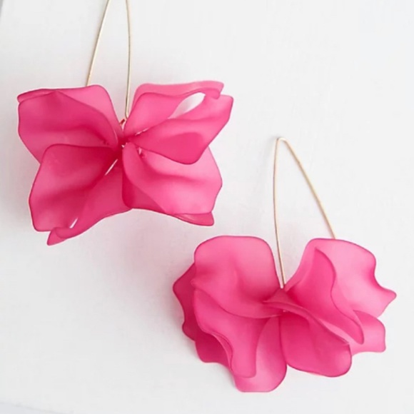 π Bright Pink Floral Drop Earrings NWT Torrid